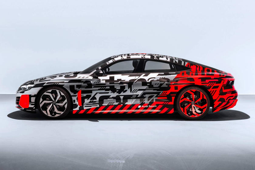 Audi e-tron GT accessory camouflage