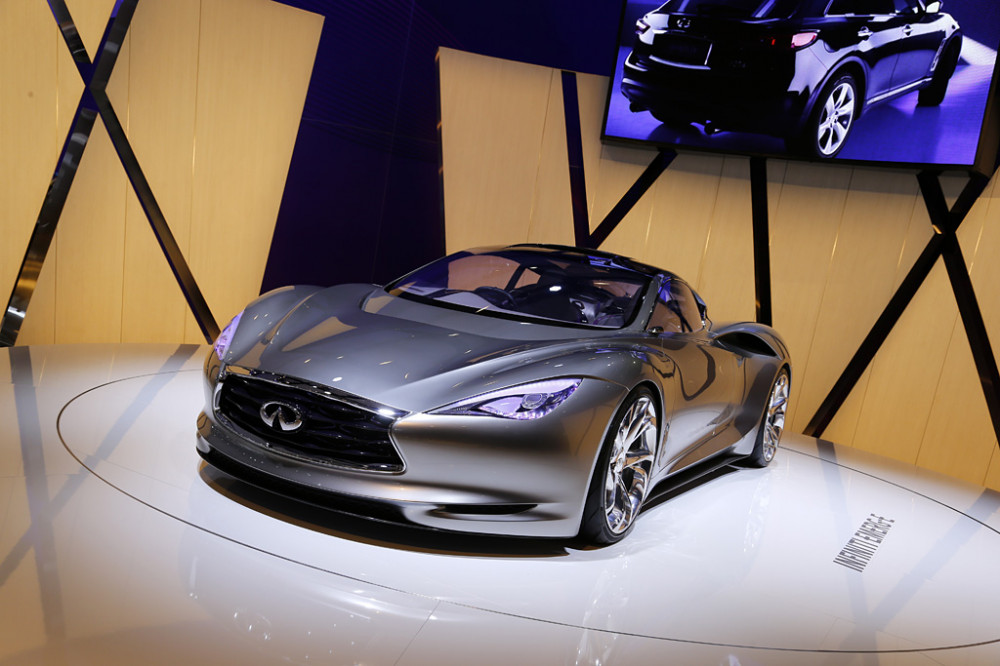 Infiniti Emerg e Concept