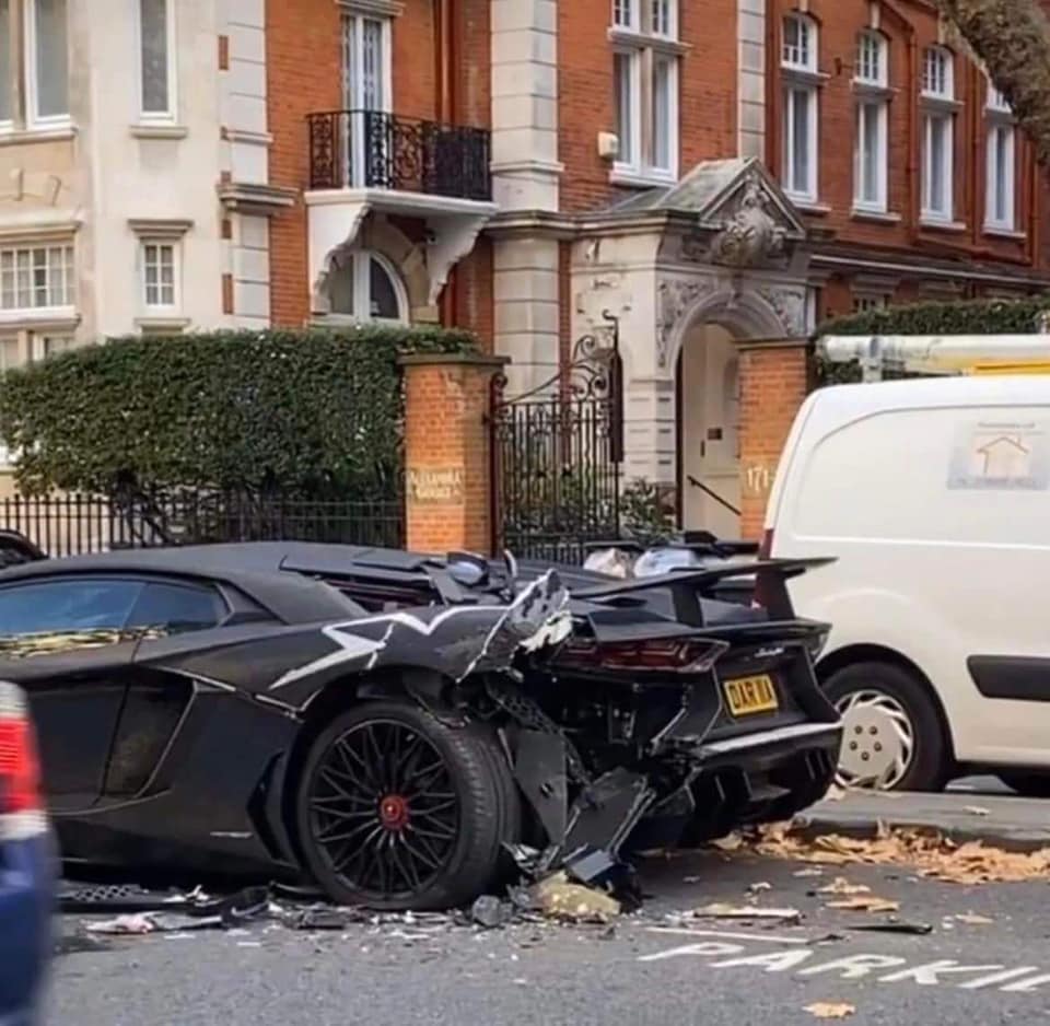 Lamborghini Aventador