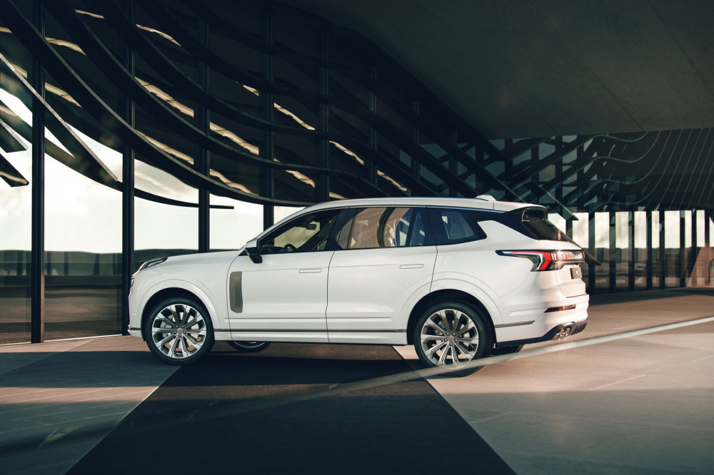 Lynk & Co 09 SUV