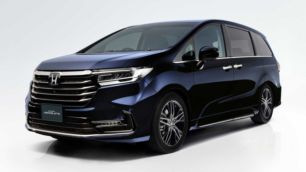 21 Honda Odyssey Refresh In Japan Has A New Face And Gesture Control Door