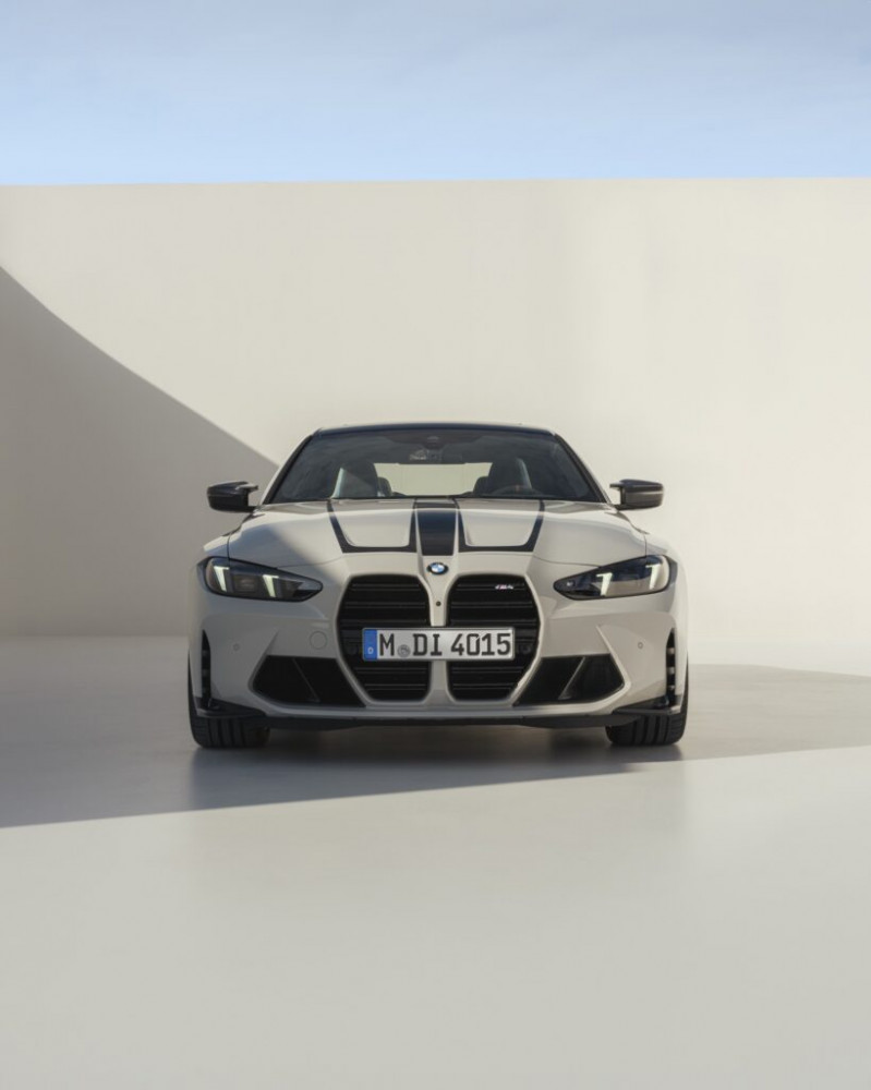 2025 BMW M4 