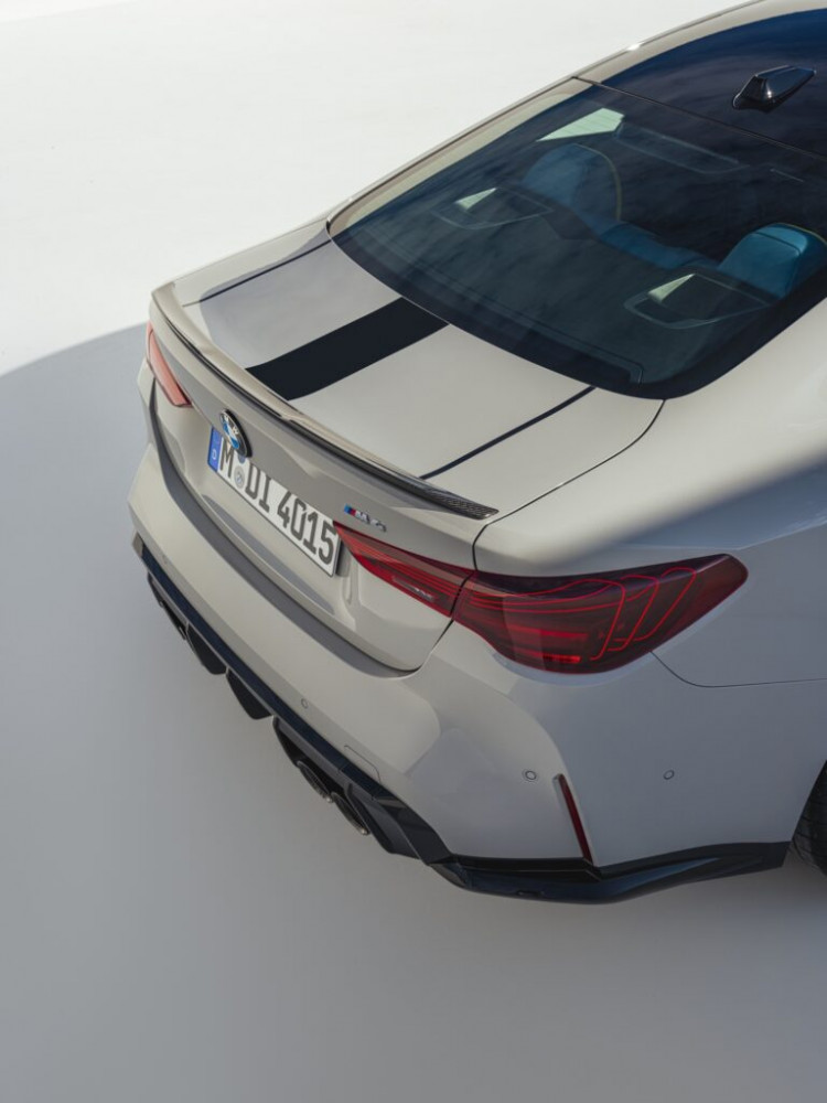 2025 BMW M4 