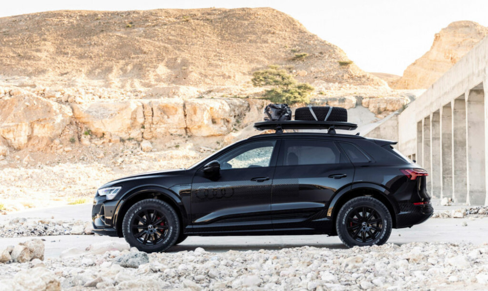 Audi Q8 E-Tron Edition Dakar