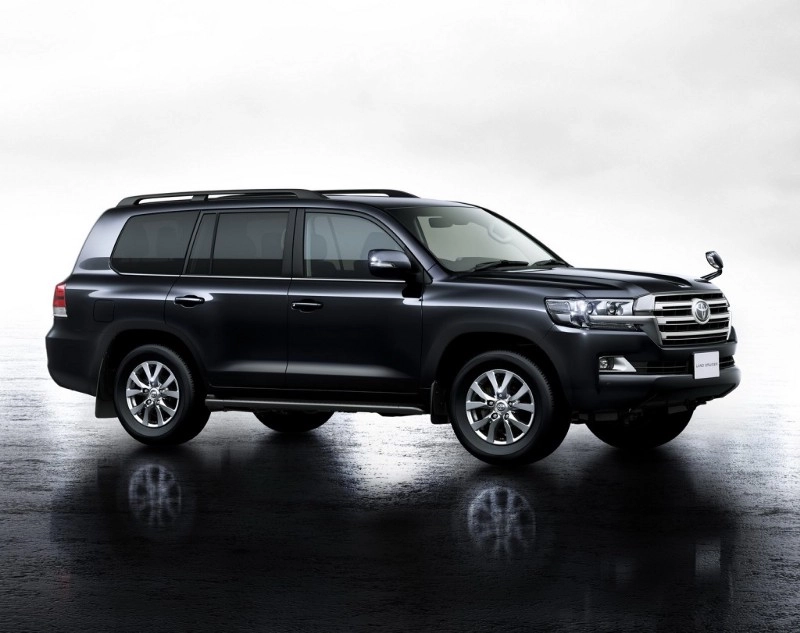 toyota-land-cruiser-200-facelift-launches-in-japan-puts-safety-on-a-high-pedestal-photo-gallery_4