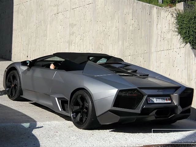 -Lamborghini-Reventon-2