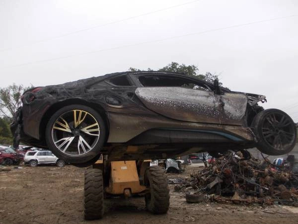 Carbonized BMW i8