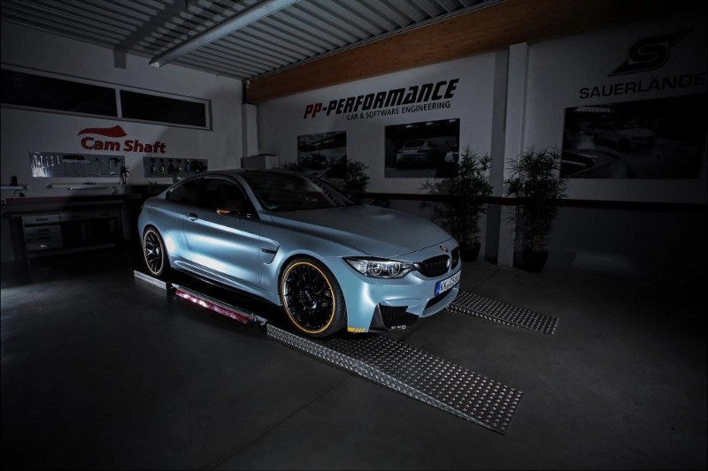 BMW M4