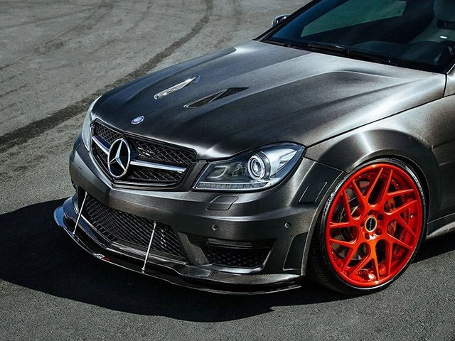 mercedes-benz-c63-amg-8