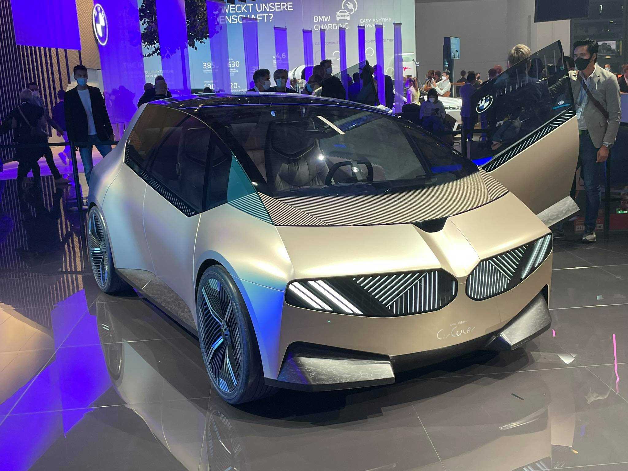 Recyclable BMW i Vision Circular Concept