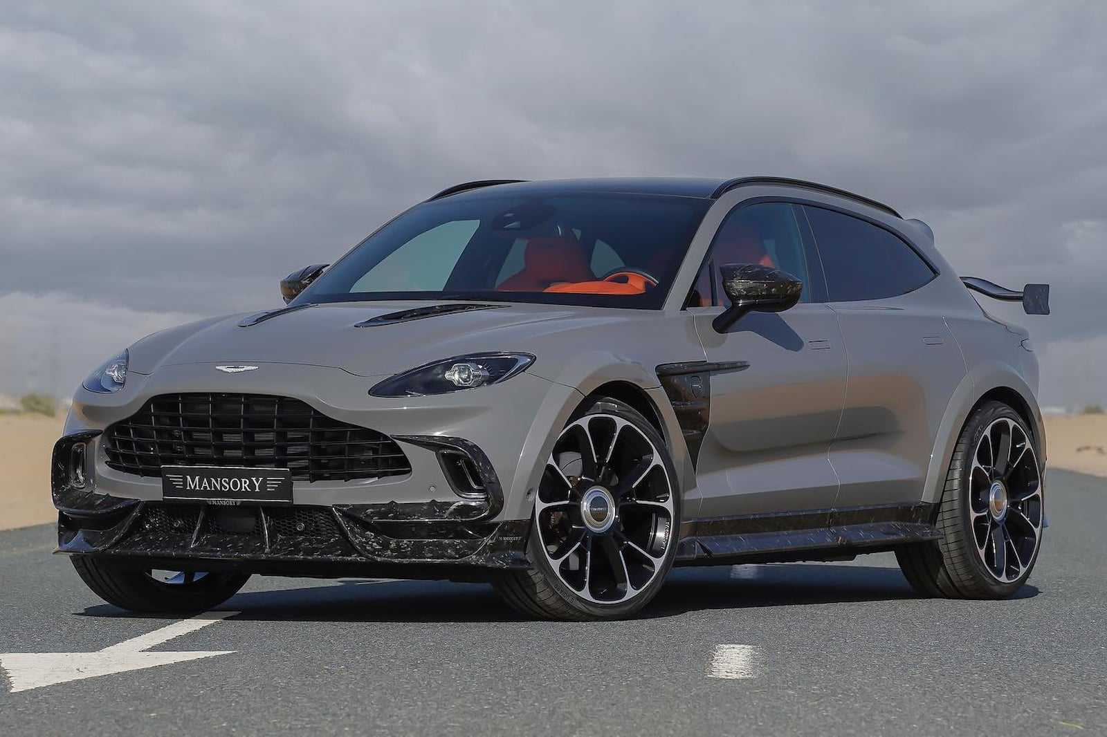 800 Horsepower Aston Martin DBX From Mansory Is A Sight To See